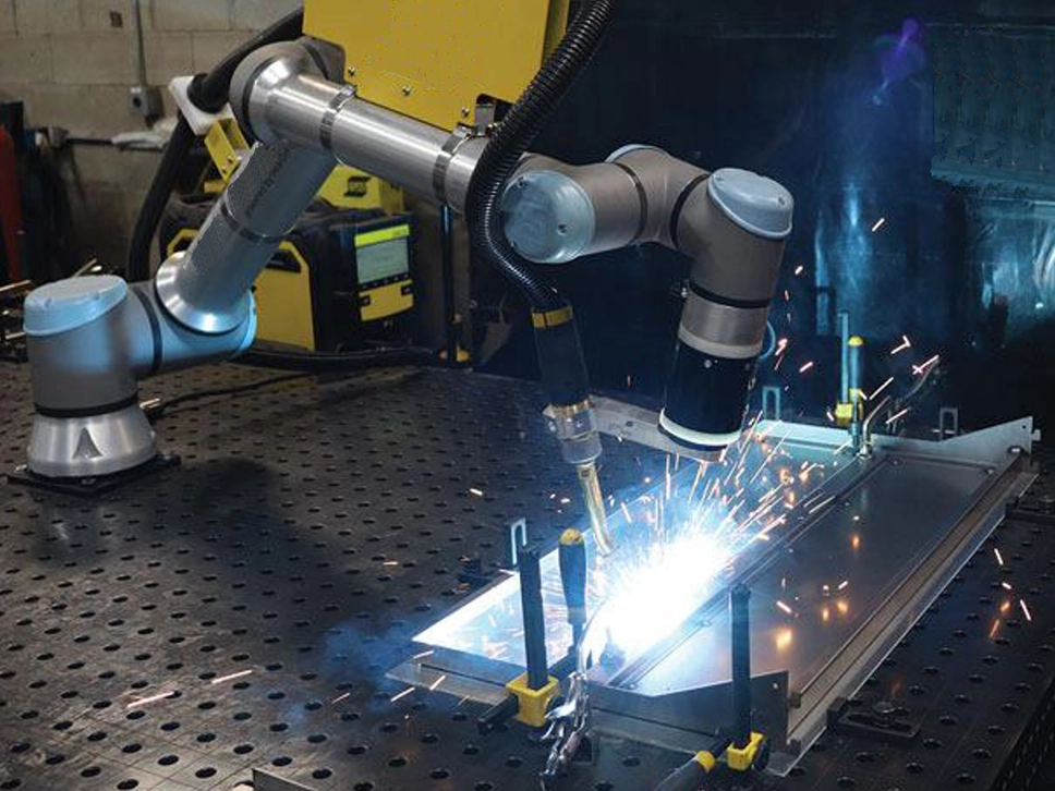 Sudara manuale și robotice