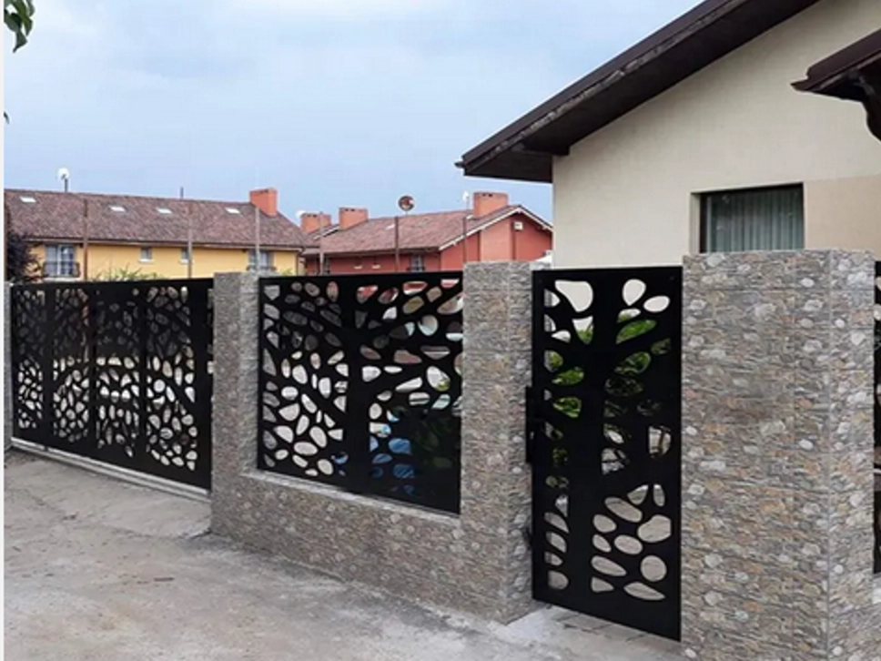 Porți de acces tablă decupată 2